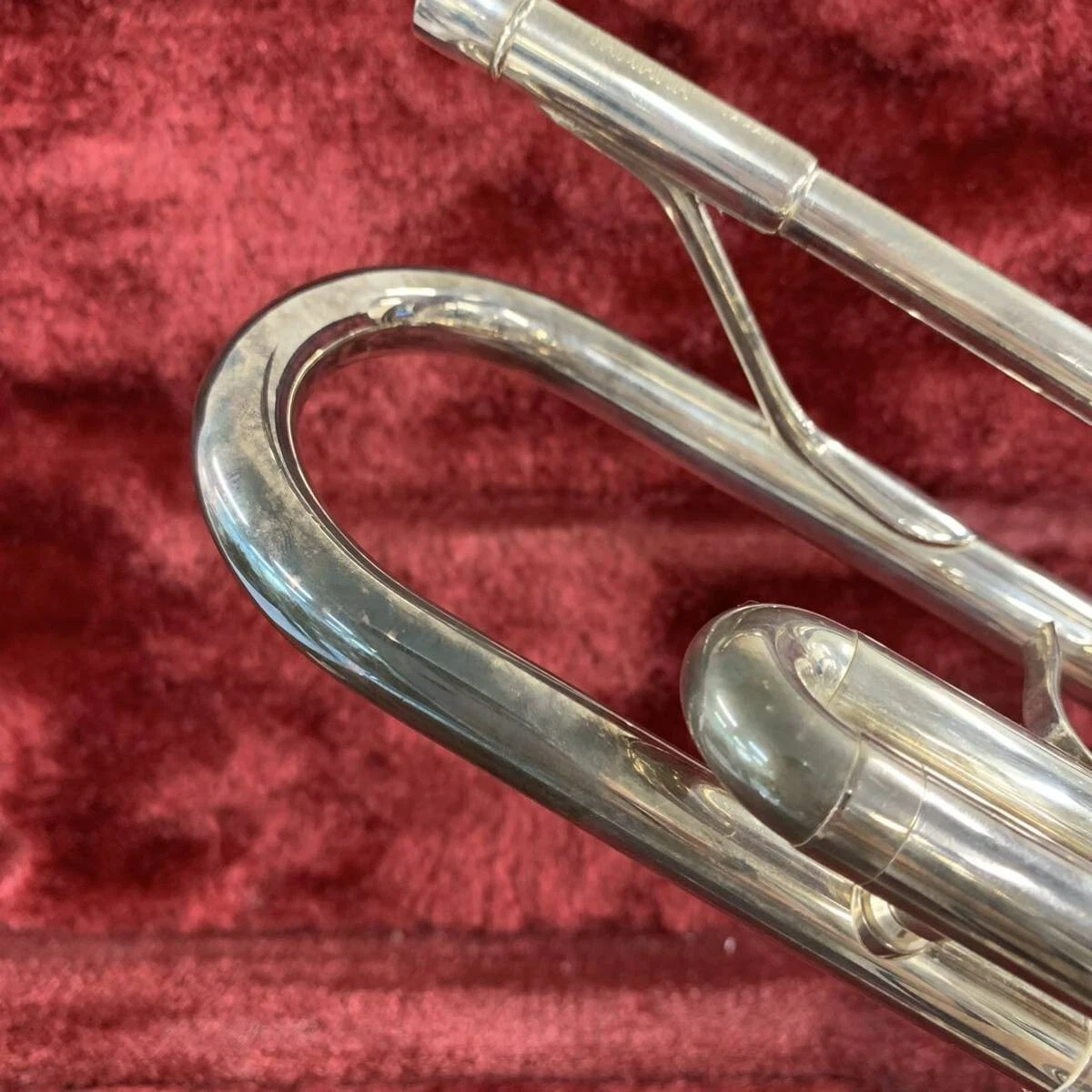 YAMAHA YTR-3325S Bb Trumpet