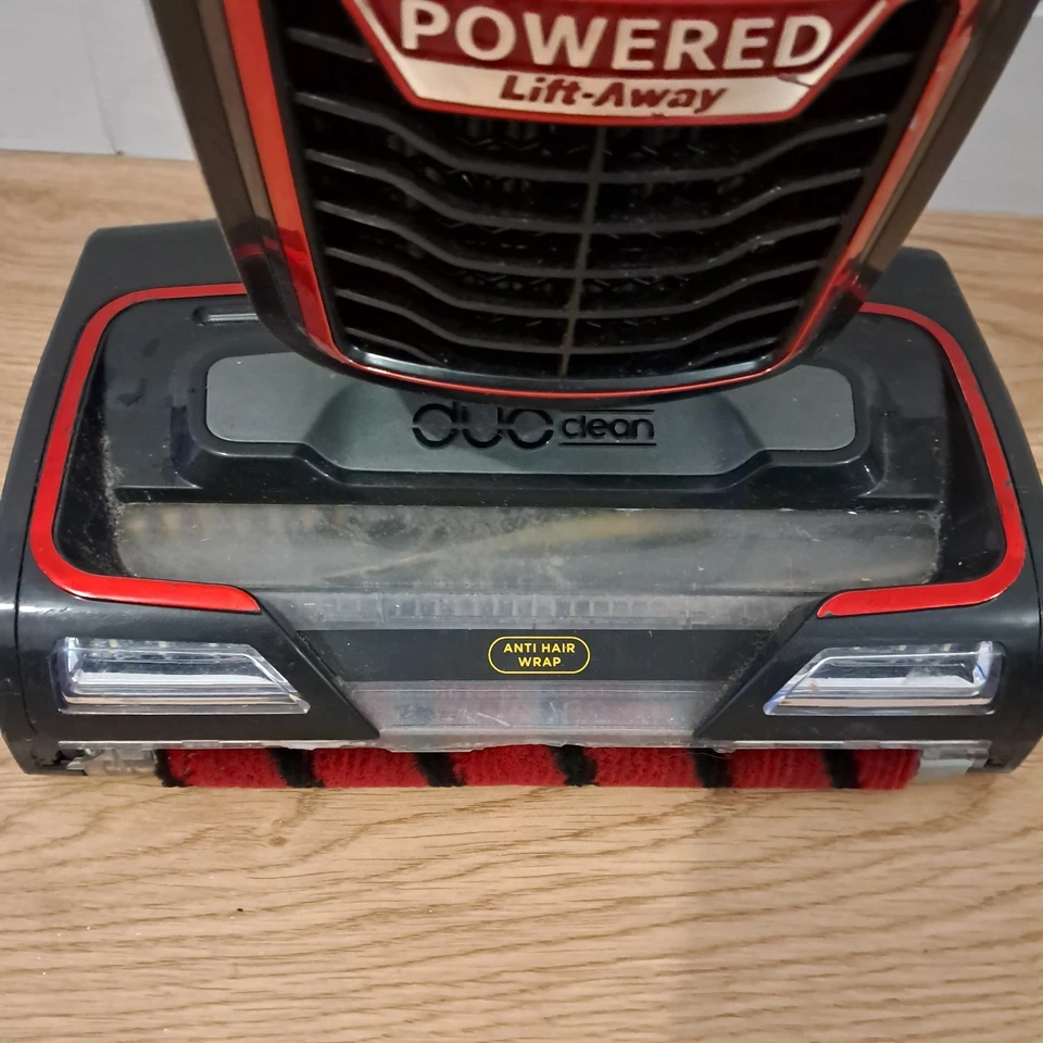 SHARK  ANTI HAIR WRAP UPRIGHT PET VACUUM CLEANER LIFT AWAY NZ801UKTSB 40 - Image 4 of 4