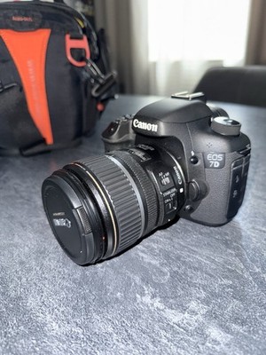 Canon EOS 7D Mark II inklusive Canon EF-S 15-85mm f/3.5-5.6 IS USM Objektiv