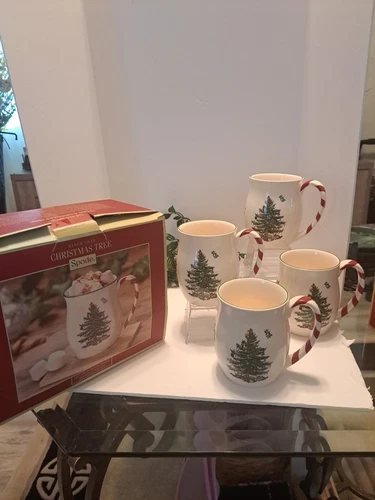Spode Christmas Tree 14 Ounce Mugs Set Of 4 NWB Giftable Xmas Bday Party Vibes