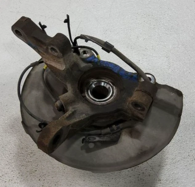 Conjunto de nudillo husillo conductor delantero izquierdo Mitsubishi Outlander Sport 2011-2020 Foto 2 de 4