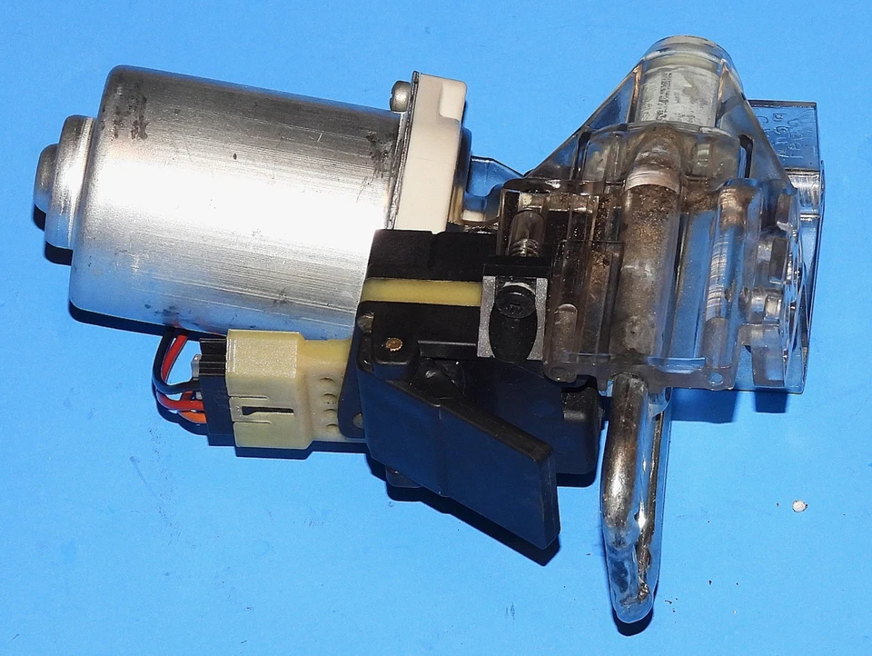 Cadillac OEM Trunk Pull Down Motor Assembly 5PIN 20160580 - Tested - Image 4 of 4