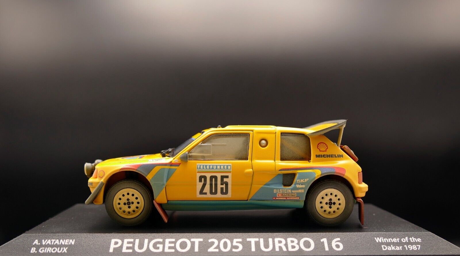 Foto 1 di 7