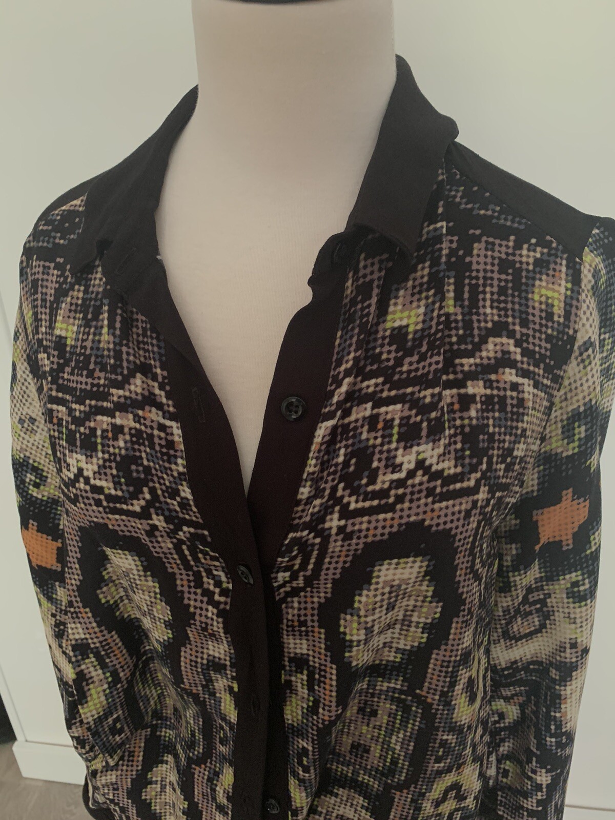Sam & Lavi Abstract Pattern Button Down Blouse - … - image 3