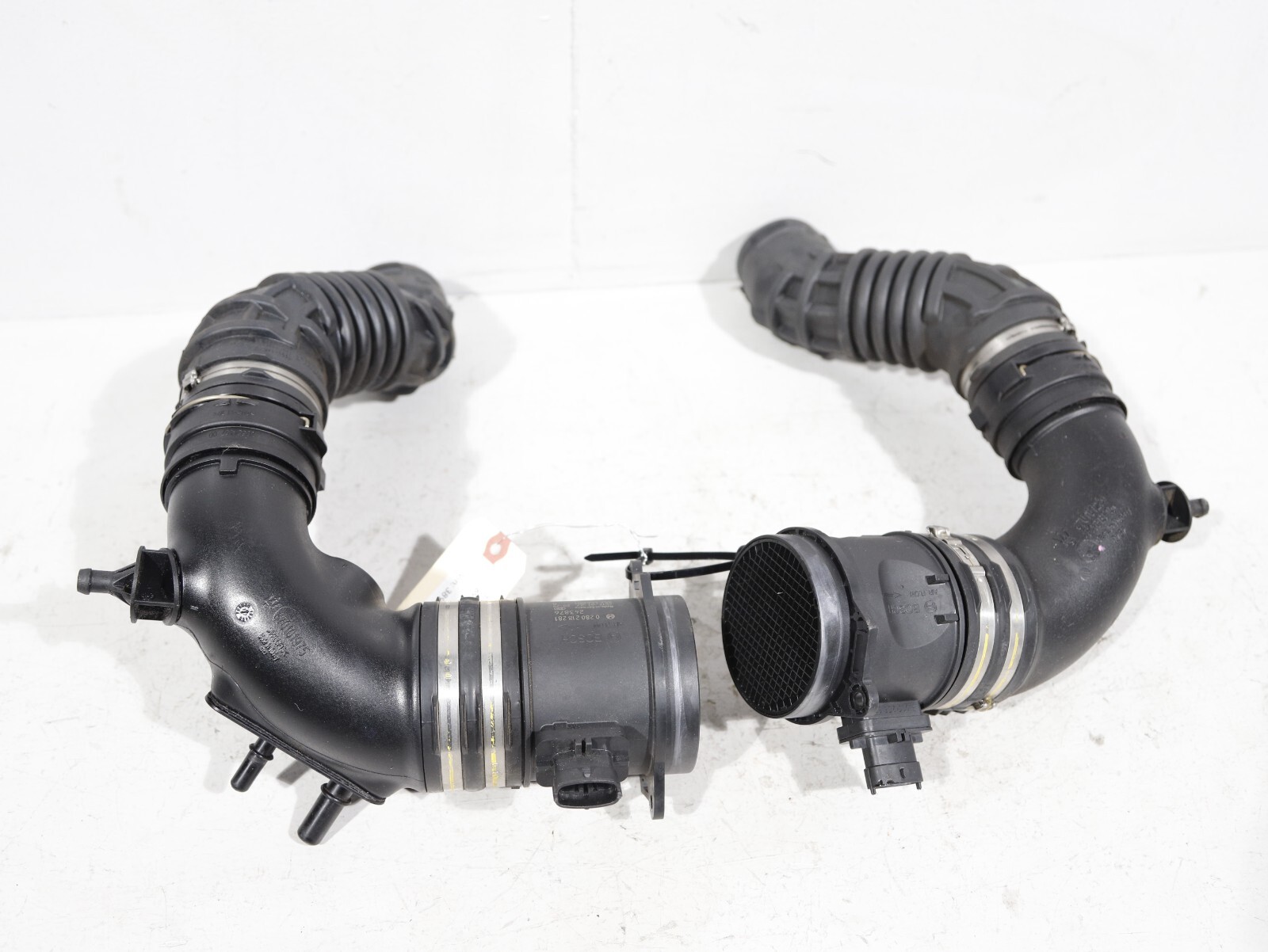 2017-2020 MASERATI LEVANTE 3.0L RIGHT & LEFT CLEAN AIR INTAKE TUBE PIPE HOSE OEM