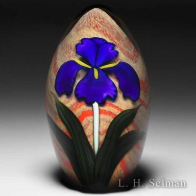 Chris Sherwin 2006 blue iris ovoid glass paperweight
