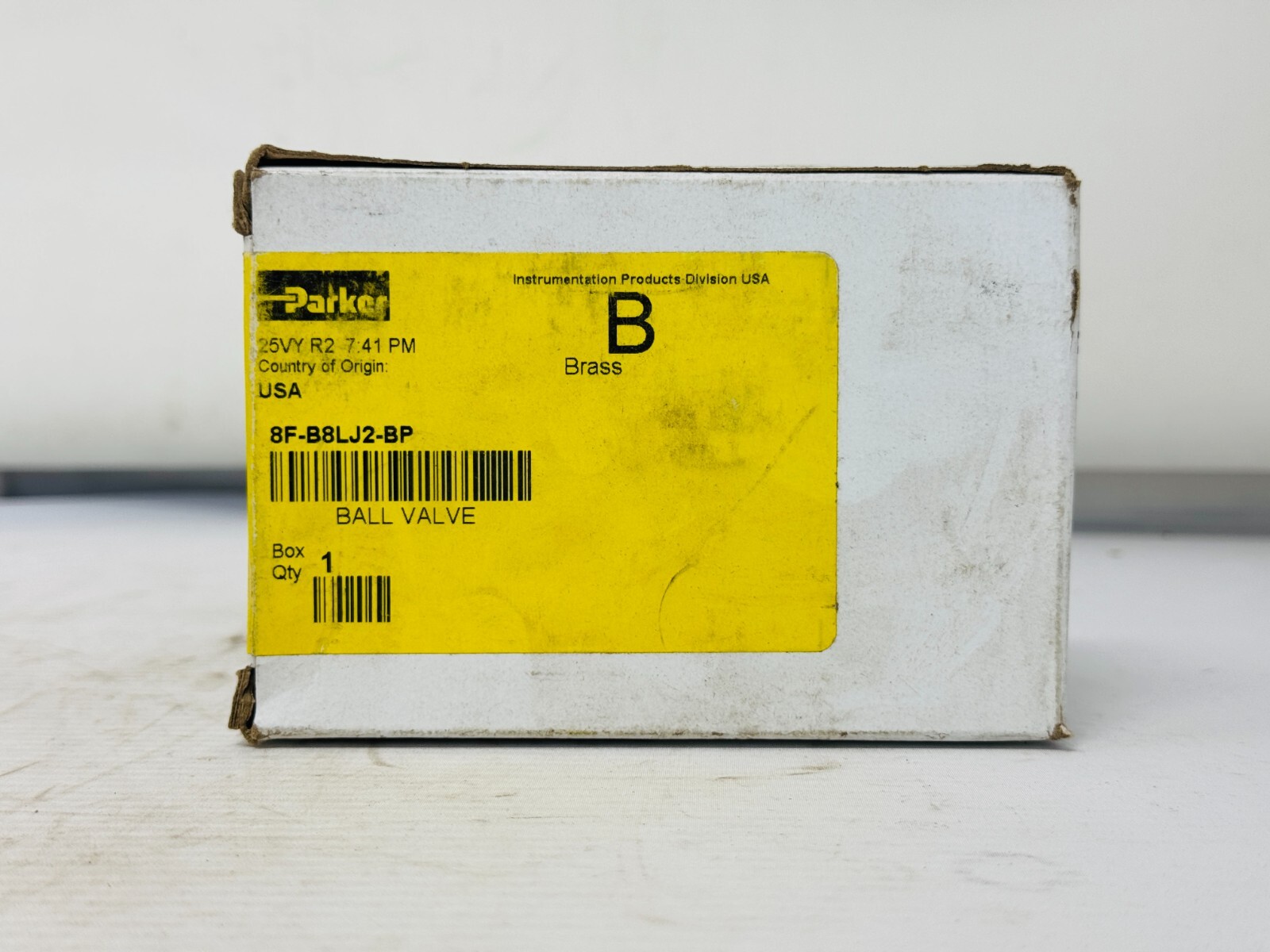 PARKER INSTRUMENTATION 8F-B8LJ2-BP Manual 2-Way Ball Valve 25VY Brass Open Box