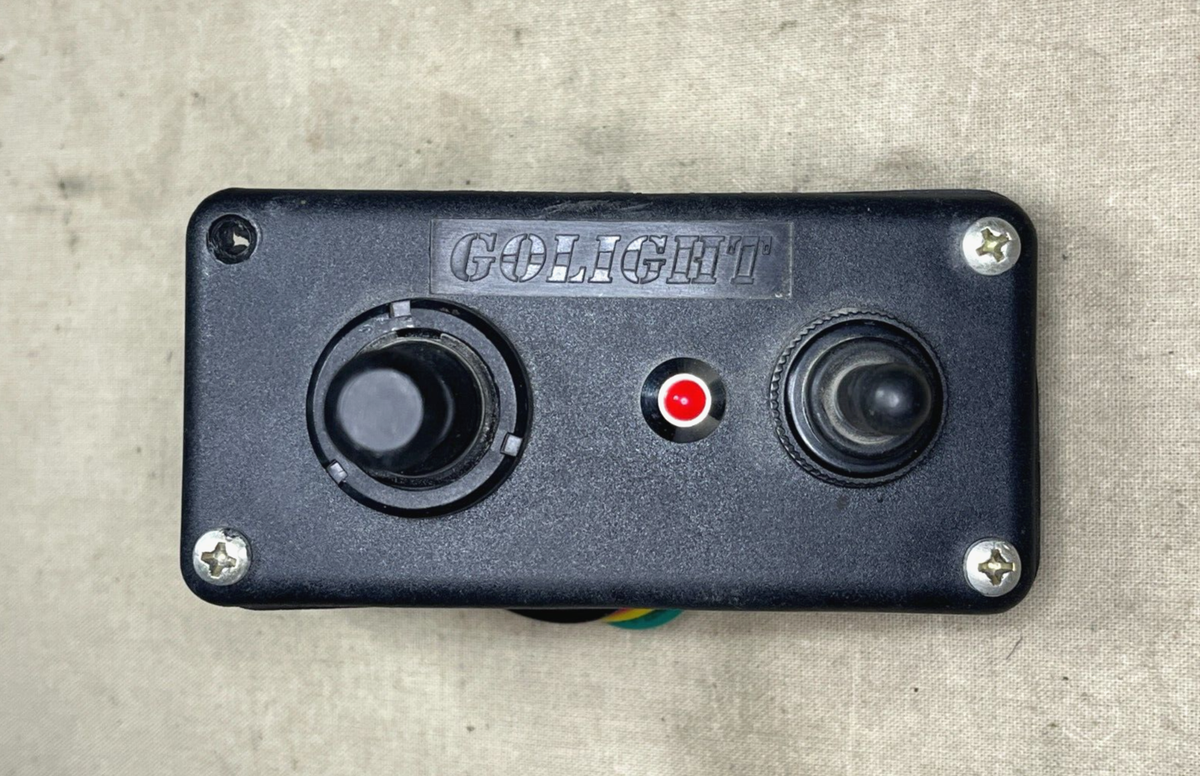 MRAP MAXXPRO IBIS TEK 2210-300-022800 Electric Light Control