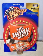 1:64 WINNERS CIRCLE 2000 20 THE HOME DEPOT TONY STEWART DELUXE RACE HOOD NIP