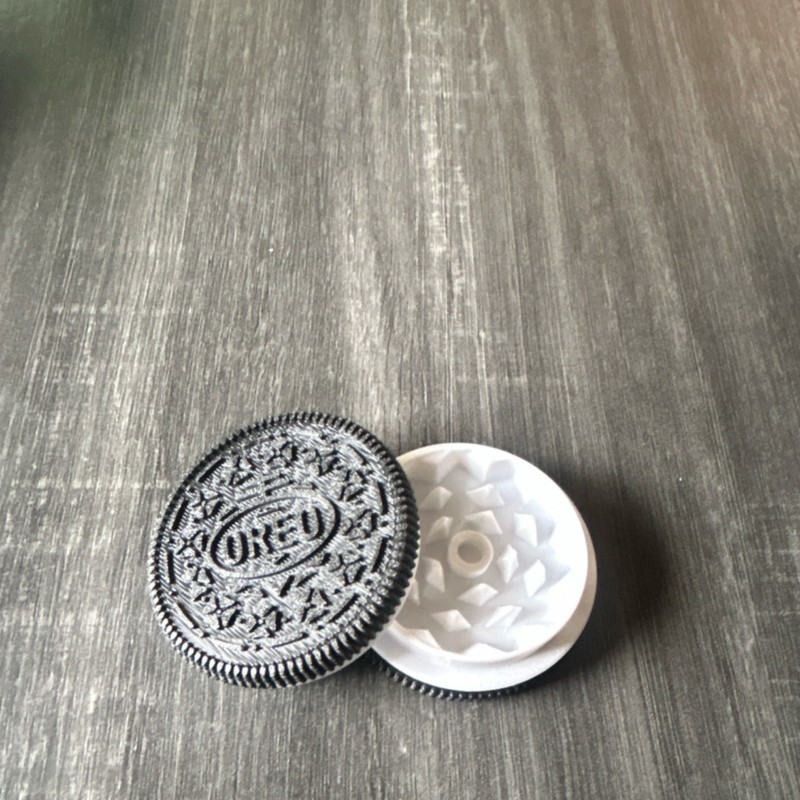 Oreo Cookie Design Style Grinder Black & White Plastic