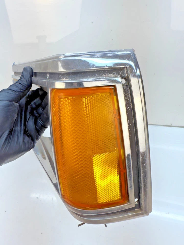 FARO LADO CONDUCTOR CHEVY CAPRICE 1981-1985 LH BISEL PUERTA CROMO MOLDURA B78-16 Foto 3 de 4