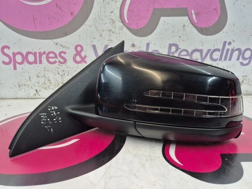 2015 MERCEDES A180D SPORT NEARSIDE ELECTRIC WING / DOOR MIRROR 15-18