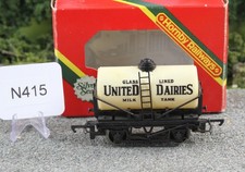 Hornby OO 1:76 R.007 White United Dairies UD Milk Tank Wagon Fair FNQHobbys N415