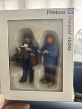 Preiser 45093 22.5 Scale Passengers for LGB -LETTER CARRIER AND LETTER RECIPIENT