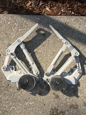 94-01 Dodge Ram Hood Spring Hinge Set Lr White 1500 2500 3500