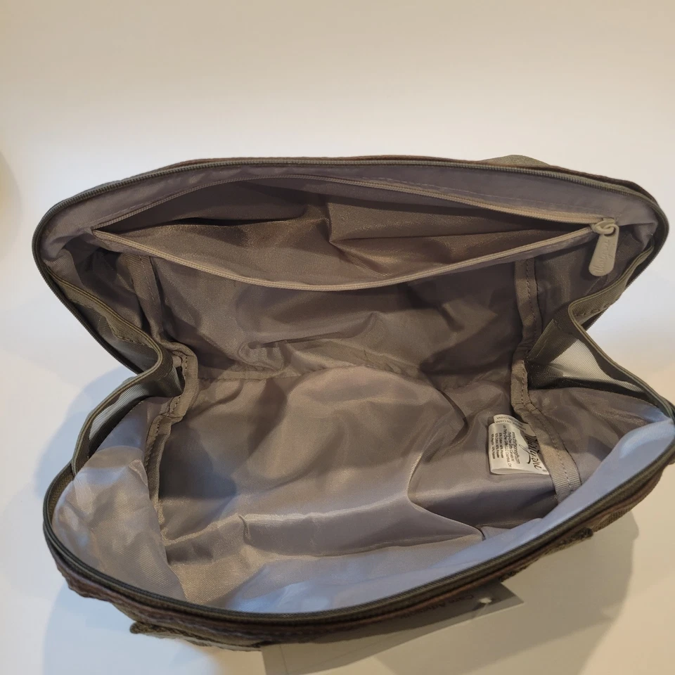 NWT Thirty-One Travel Case Expanding AJ26 Vintage Olive Canvas Bag Zip 31 - Image 3 of 4