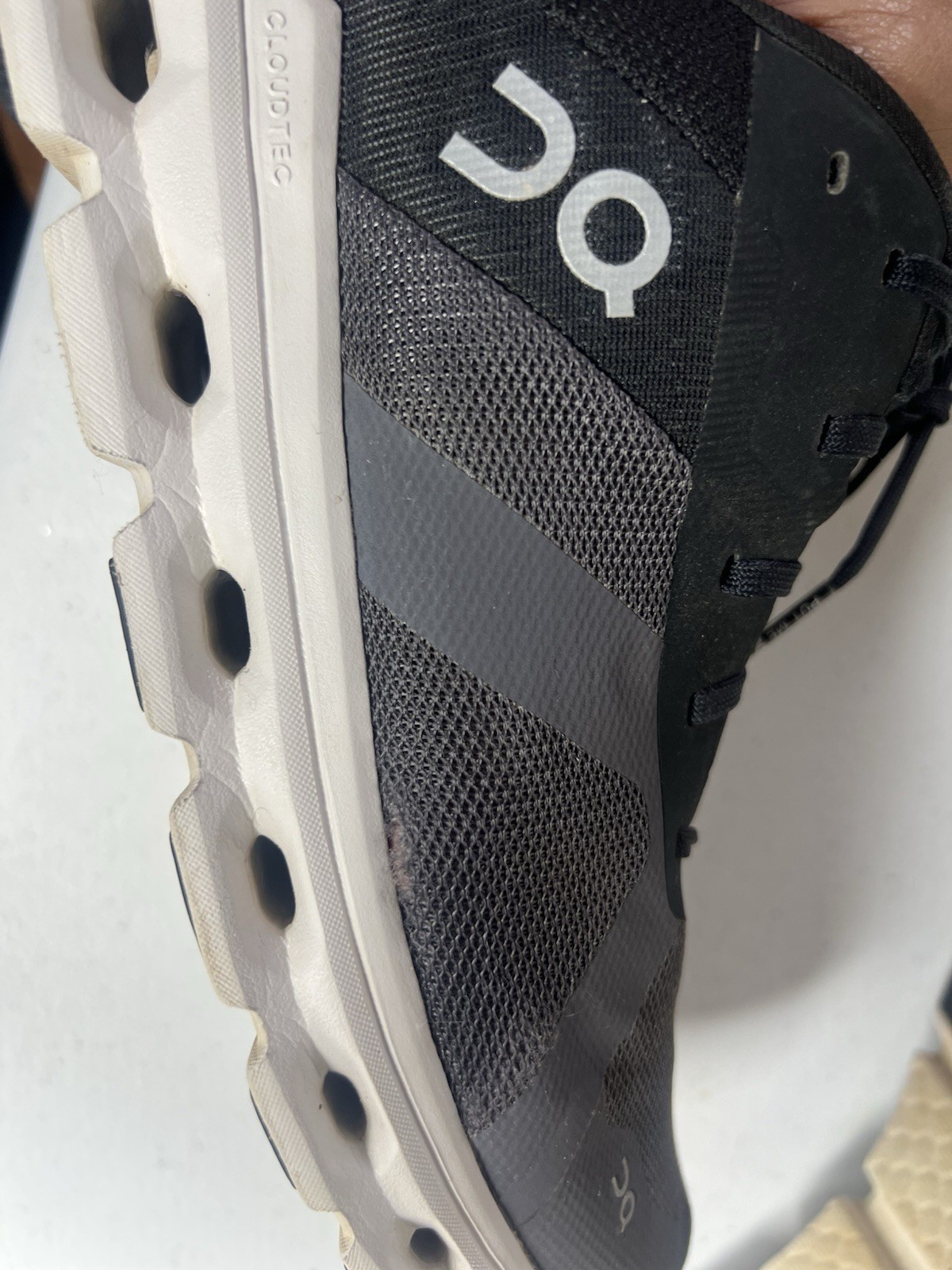 ON CLOUD-RUNNER Eclipse Running Shoes Sneakers Me… - image 7