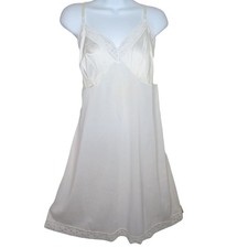 Vintage Vanity Fair Ivory Full Slip Dress Lace Trim 42 Adjustable Straps Nylon