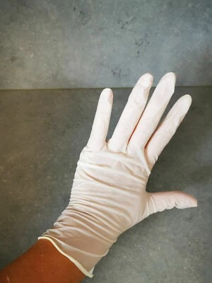 IRLOTEX LATEX GLOVES BOX 100 powder free size M medium UK stock white disposable UK