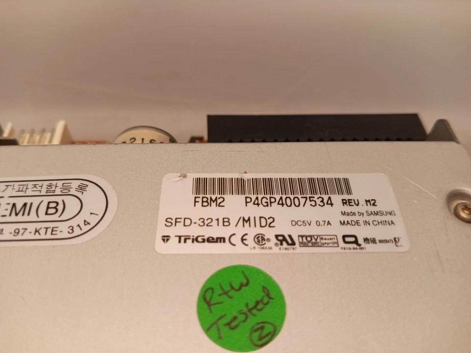 Samsung SFD-321B Rev. M2 FBM2 3.5" 1.44Mb Internal Floppy Drive FDD DEC BLUE - Image 3 of 3