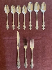 ONEIDA Renoir Pembrooke Deluxe Stainless Flatware 10 Pcs Forks Spoons Knife