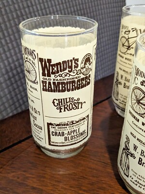 4 Vintage Wendy's Old Fashioned Hamburgers Newsprint Glass Drink