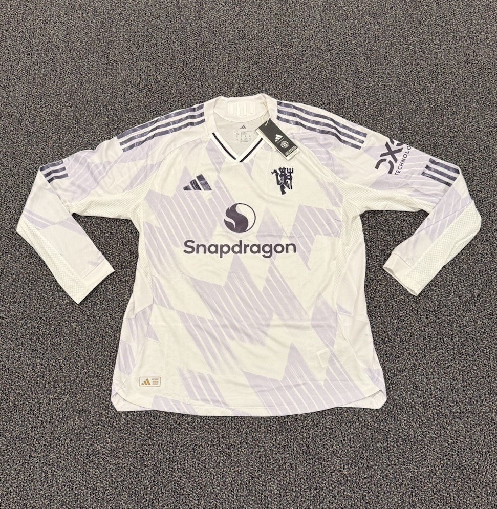 Adidas Manchester United 25/26 Long Sleeve Away Authentic Jersey - Size XL