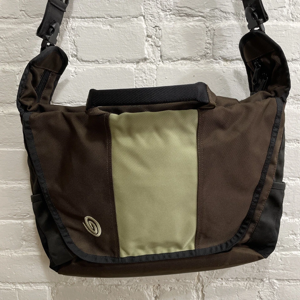 Timbuk2 Padded Laptop Messenger Bag Medium Brown and Olive Green Magnetic Flap - Image 2 of 4