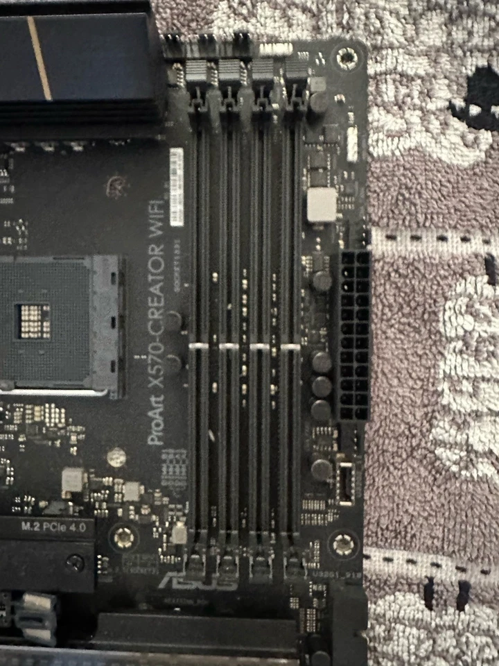 ASUS ProArt X570-Creator   - Image 4 of 4