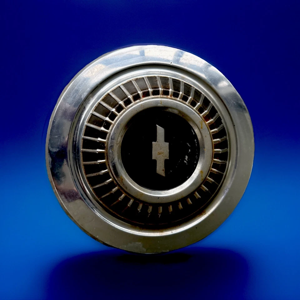 66 67 Chevrolet Chevelle Hubcap Rim Wheel Lug Cover Center Hub Cap USED 10 1/2" - Image 2 of 4