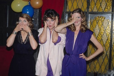 Maree Cheatham Canadian Nicolette Goulet Patricia Estrin gesturing- Old Photo
