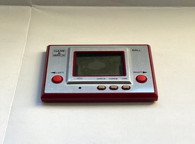 Vintage 1980 GAME & WATCH - BALL AC-01 - LCD Game (Very Good Condition)