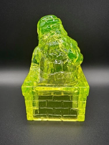 Fenton Topaz Santa by WVG - product listing photo