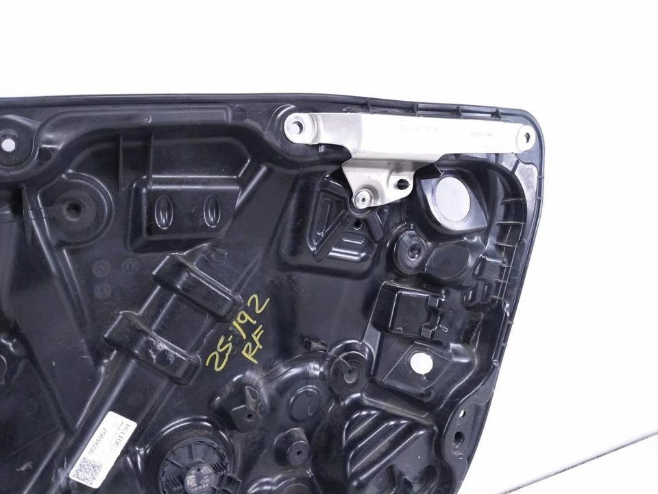 2013-2025 Mercedes-Benz C300 Front Passenger Door Power Window Regulator & Panel - Image 4 of 4