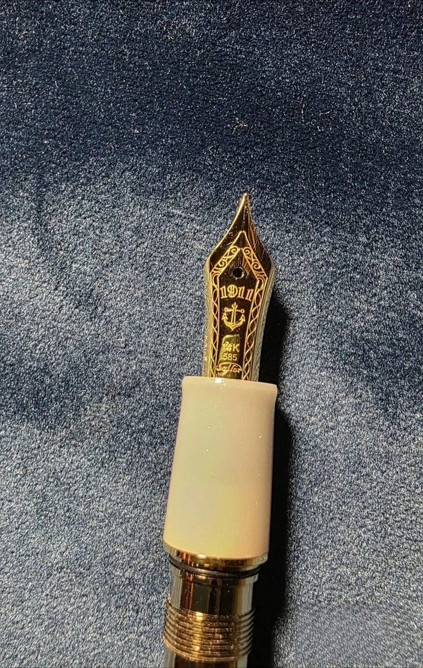 Sailor Four Seasons Weaving - Moonlight Fountain Pen, 14K Gold MF Nib - Image 4 of 4