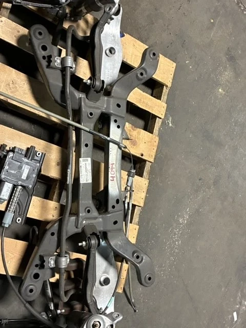 Buick Lacrosse 2011 conjunto de suspensión trasera con travesaños amortiguadores etc. Foto 2 de 4