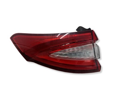 Maserati Levante M161 EU 2018 LHD 3.0 Rücklicht Links Hinten Lampe 06700323320