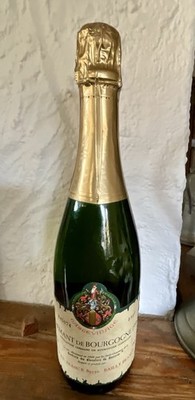 CRÉMANT BRUT De Bourgogne Tasteviné 1998 mit TASTEVINAGE-Siegel
