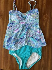 New With Tags Beautiful Relativity Swimsuit 2 Separate Pieces Color - Seaj Multi