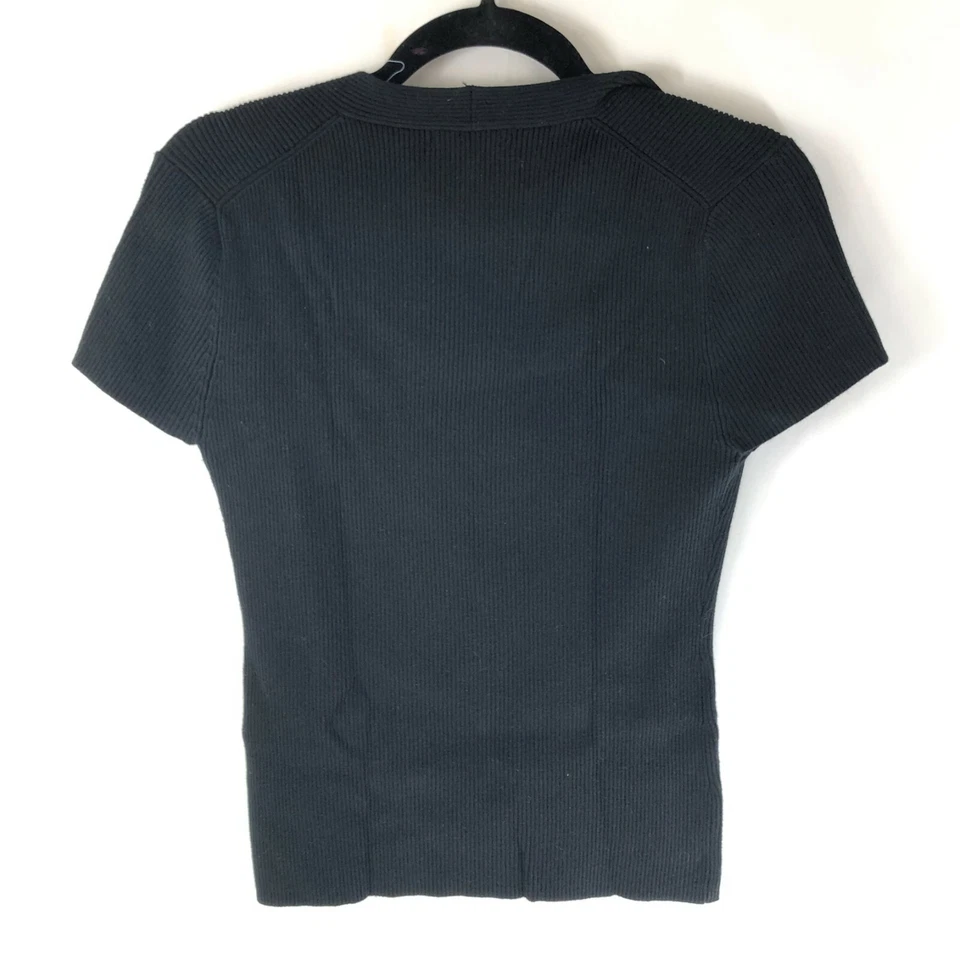 Top de mujer Adrienne Vittadini tejido acanalado cuello en V torcido manga corta negro talla M Foto 2 de 4