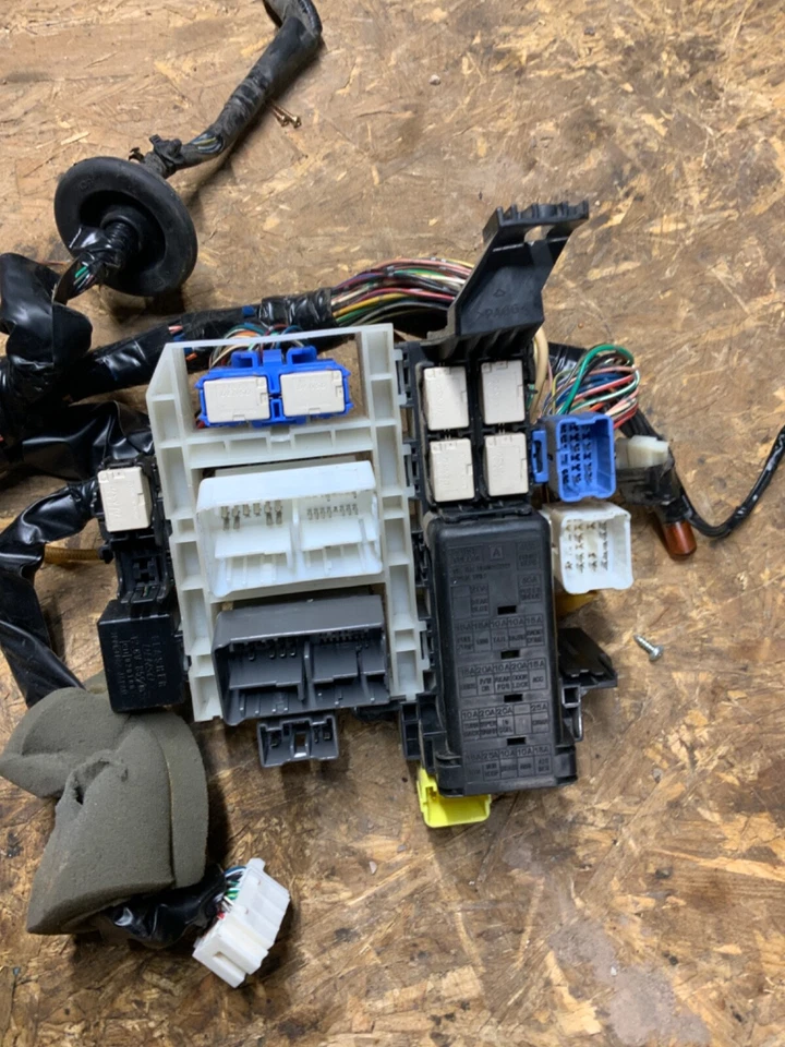 Suzuki XL7 Grand Vitara 2004 carrocería interior arnés de cables cabina arnés piso  Foto 3 de 4