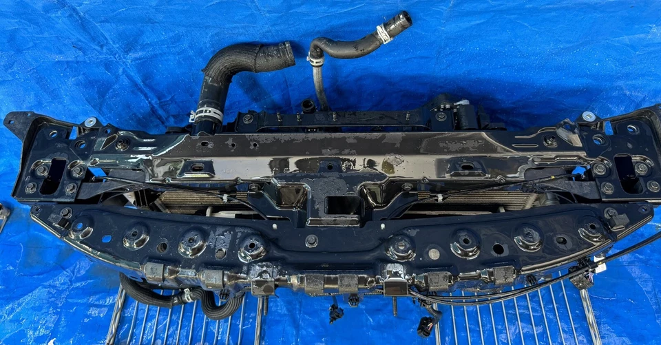 Infiniti Q50 Q60 2016-2020 montaje de soporte de radiador 3,0 L # ML1-RS533 Foto 3 de 4