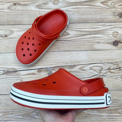 Crocs Off Court Logo Clog Tomato Red Men s Size 5 / Women s Size 7