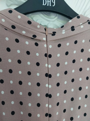 Super FlatteringGOK Wan ULTIMATE Bow Midi Dress in Nude/Spot with control lining - Picture 7 of 13