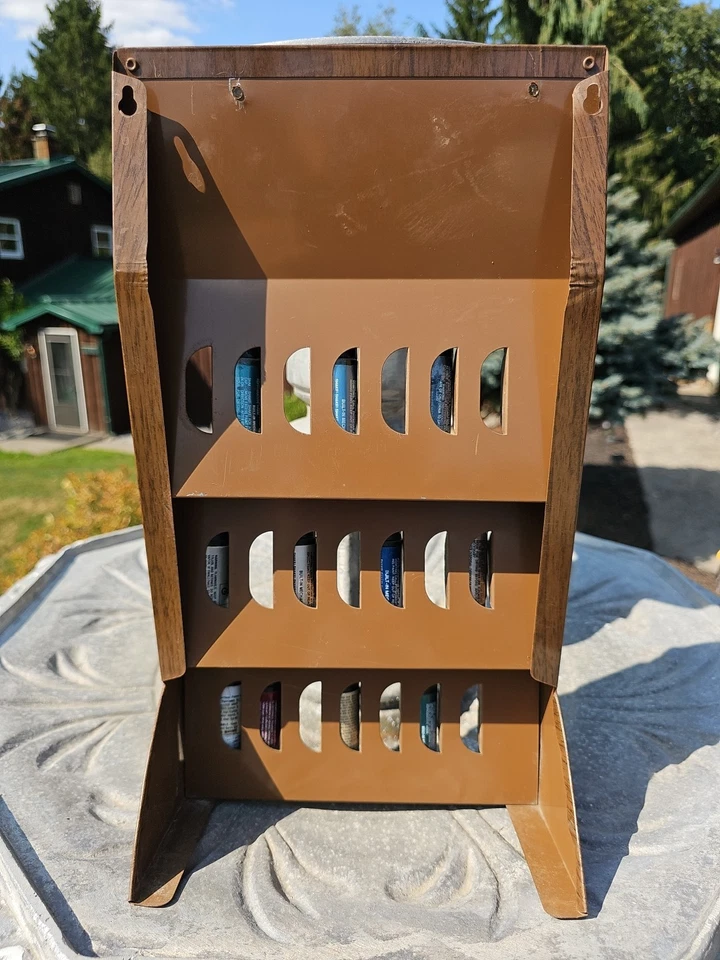 Винтажная металлическая корректирующая краска Mopar от оригинального производителя стойка для демонстрации краски может высохнуть - Изображение 2 из 4