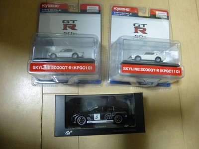 Kyosho 1/64 Skyline 2000GT R KPGC10 KPGC110 1/43 Nissan GT R Spec V 2009