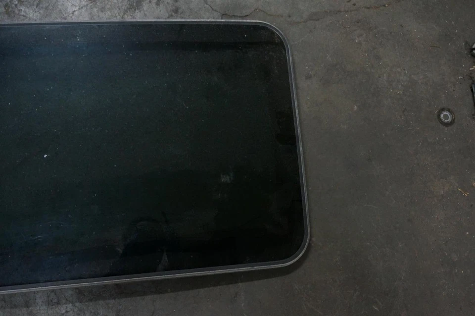 OEM BMW E46 Sunroof Sun Roof Glass Panel 99-05 323i 325i 328i 330i xi - Изображение 3 из 4