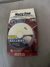 Kidde Worry Free Ten Year Life Smoke Alarm W/ Safety Light Model P3010H NEW