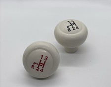 Ivory Shift Knob With Engraved Pattern Vw Bug Beetle 62-67 7mm Thread Size Ivory Shift Knob With Engraved Pattern Vw Bug Beetle 62-67 7mm Thread Size