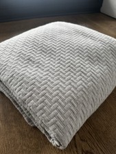 Andaz Throw In Silver By Bedeck Of Belfast - Luxury Cotton Percale Was £250 